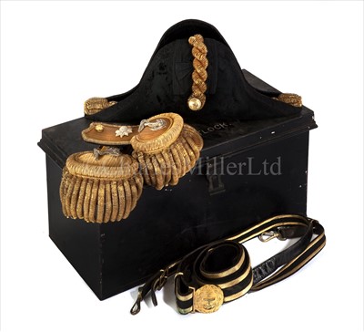 Lot 69 - AN OFFICER'S COCKED HAT AND EPAULETTES FOR THE...