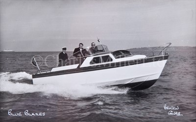 Lot 132 - A COLLECTION OF BLACK AND WHITE BEKEN OF COWES...