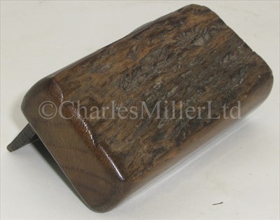 Lot 41 - THE ROYAL GEORGE, 1782<br/>a snuff box made of oak...