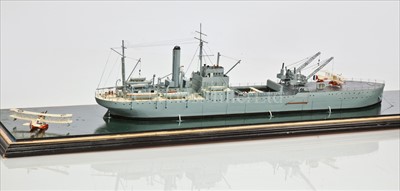 Lot 241 - AN INTERESTING AND DETAILED WATERLINE 1:192...