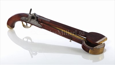 Lot 105 - A RARE FRENCH PERCUSSION CAP FLARE PISTOL<br/>the...