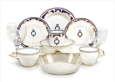 Lot 109 - A QUANTITY OF ASSORTED PORCELAIN AND GLASSWARE...