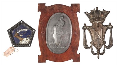 Lot 114 - AN UNOFFICIAL ROYAL NAVY SHIP'S BADGE FOR...