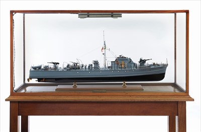 Lot 245 - A FINE BUILDER'S PRESENTATION 3/8in:1FT SCALE...