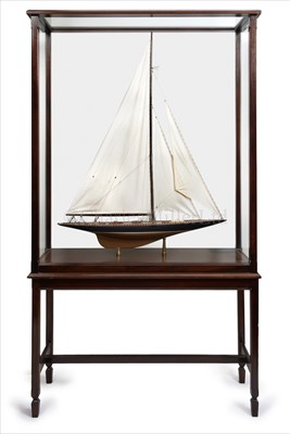 Lot 256 - A DETAILED STATIC DISPLAY MODEL OF THE...