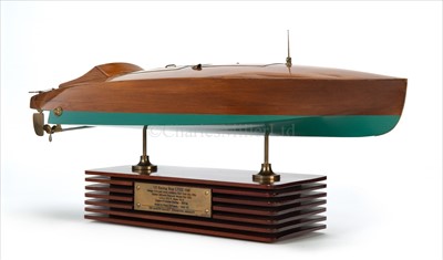 Lot 266 - A FINELY MADE AND WELL-PRESENTED 1:12 SCALE...